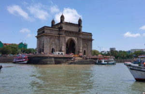 Mumbai Darshan Bus Tour: A Journey from Heritage to Serenity